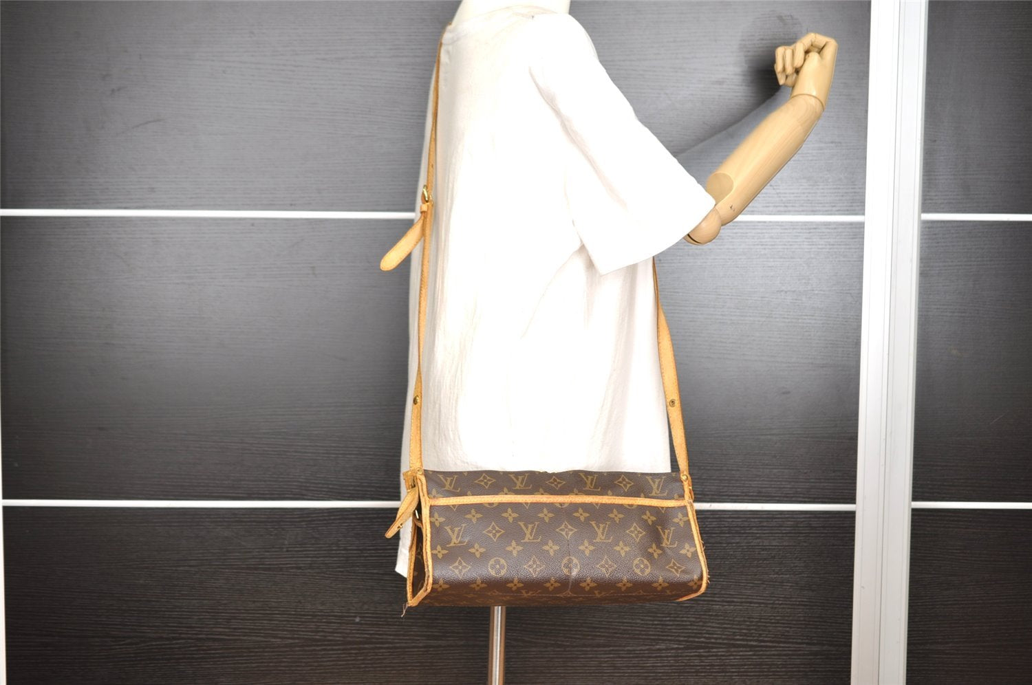 Authentic Louis Vuitton Monogram Popincourt Long Shoulder Bag M40008 Junk 4369I