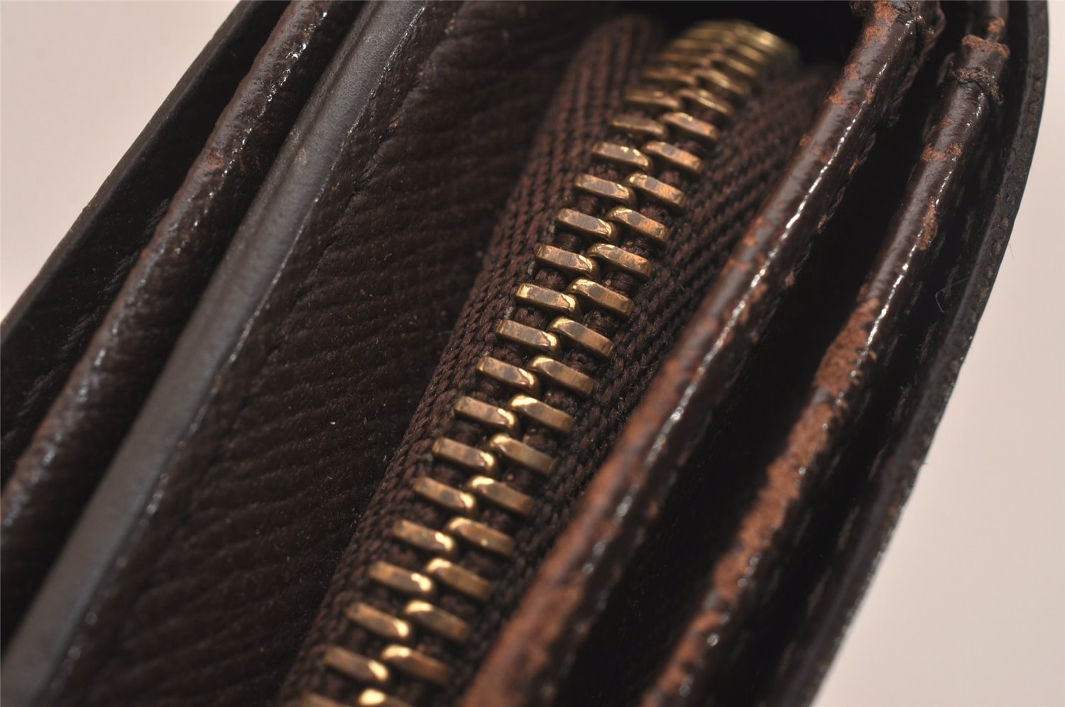Authentic Louis Vuitton Damier Porte Monnaie Billets Tresor N61730 Wallet 4370J