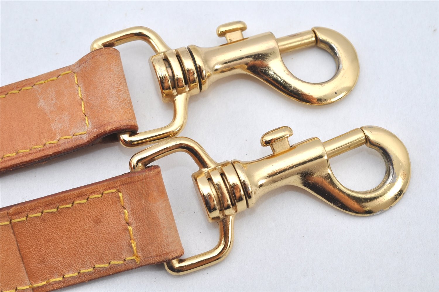 Authentic Louis Vuitton Leather Shoulder Strap Beige 37.2-44.1