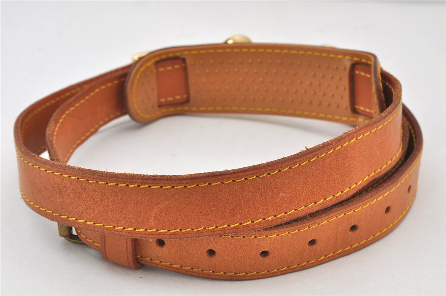 Authentic Louis Vuitton Leather Shoulder Strap Beige 41.1-47.6
