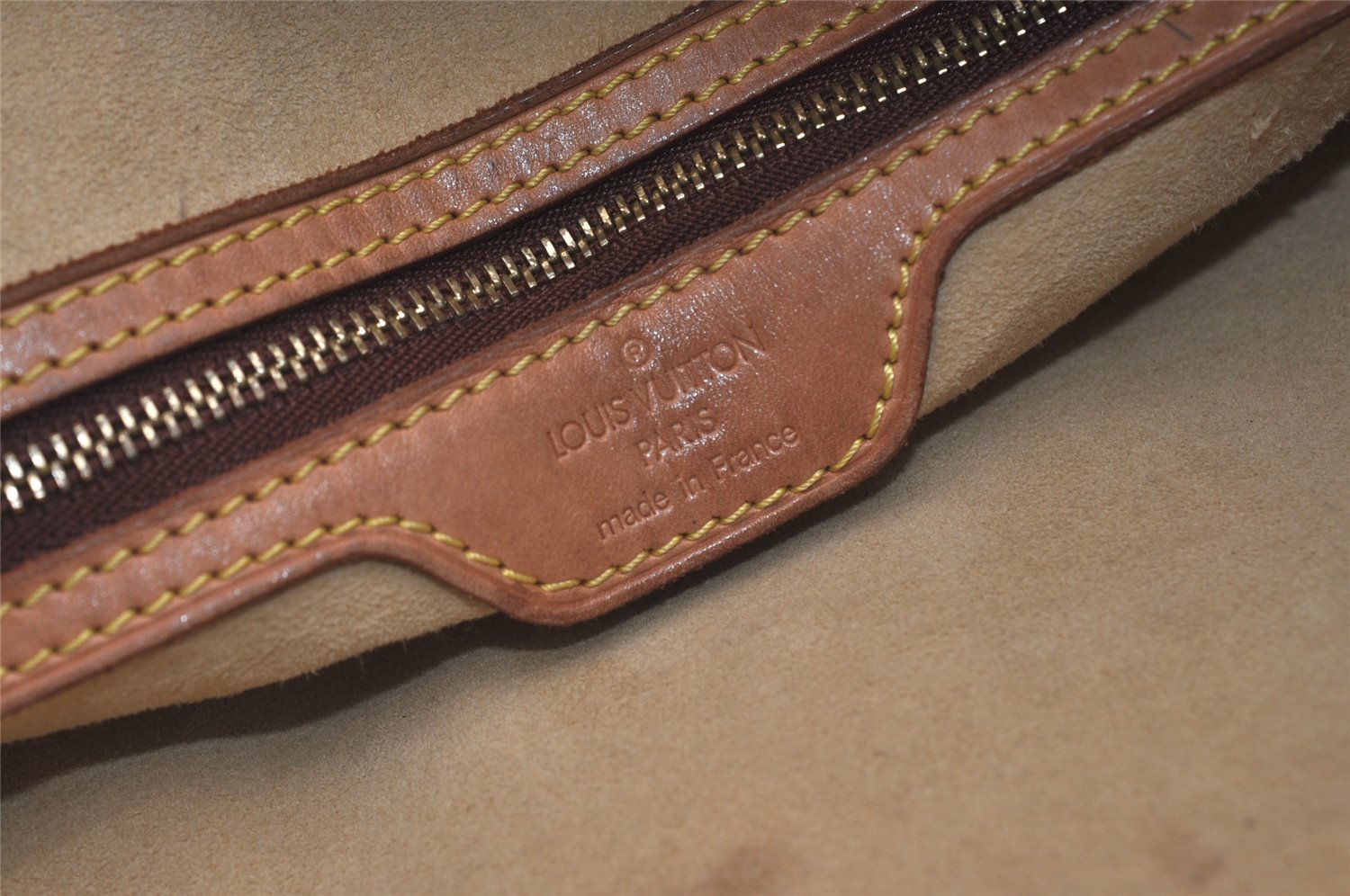 Authentic Louis Vuitton Monogram Looping GM Shoulder Bag M51145 LV 4374J