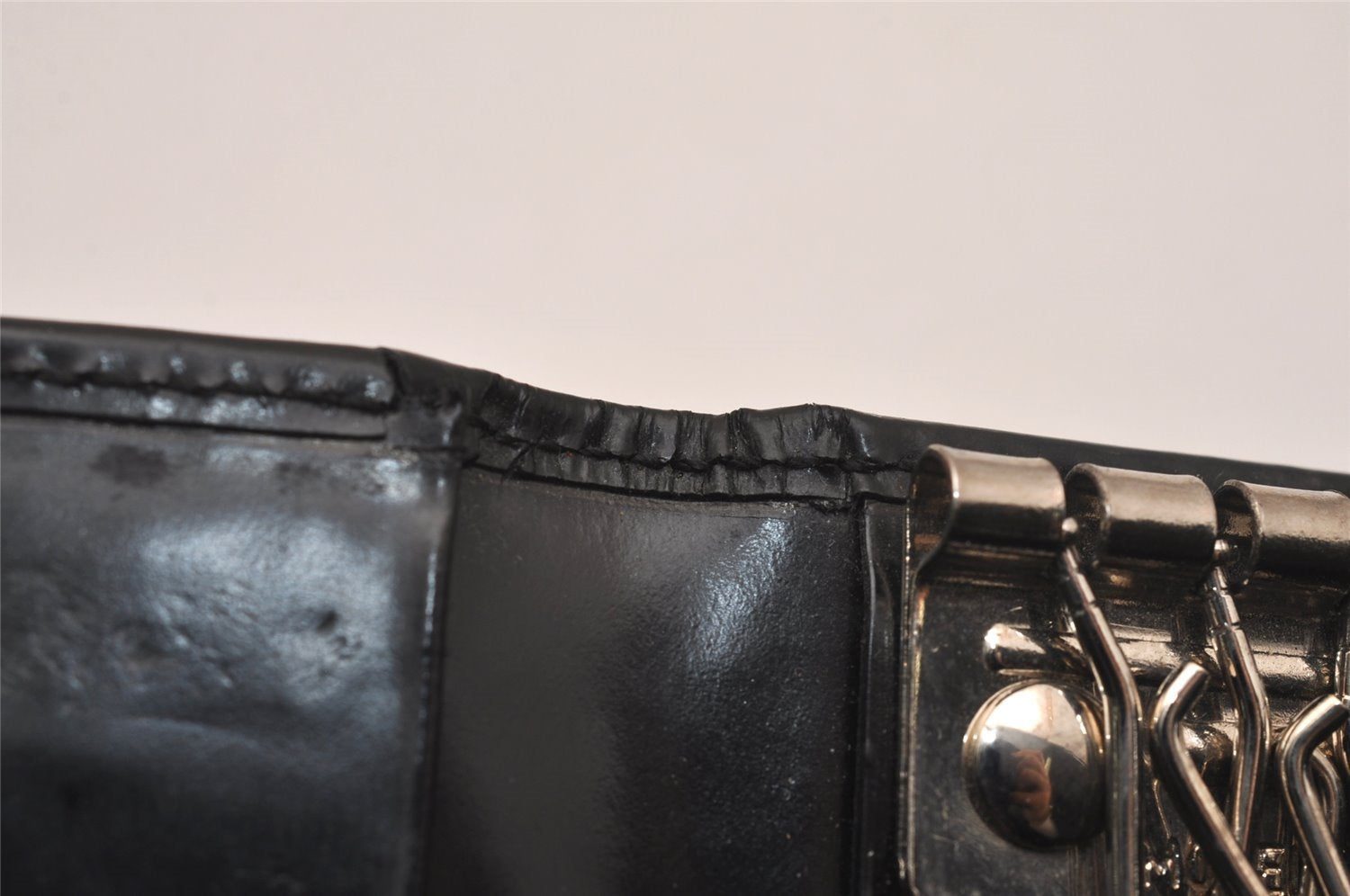 Authentic GUCCI Vintage 6 Hooks Key Case Purse Leather Black 4378J