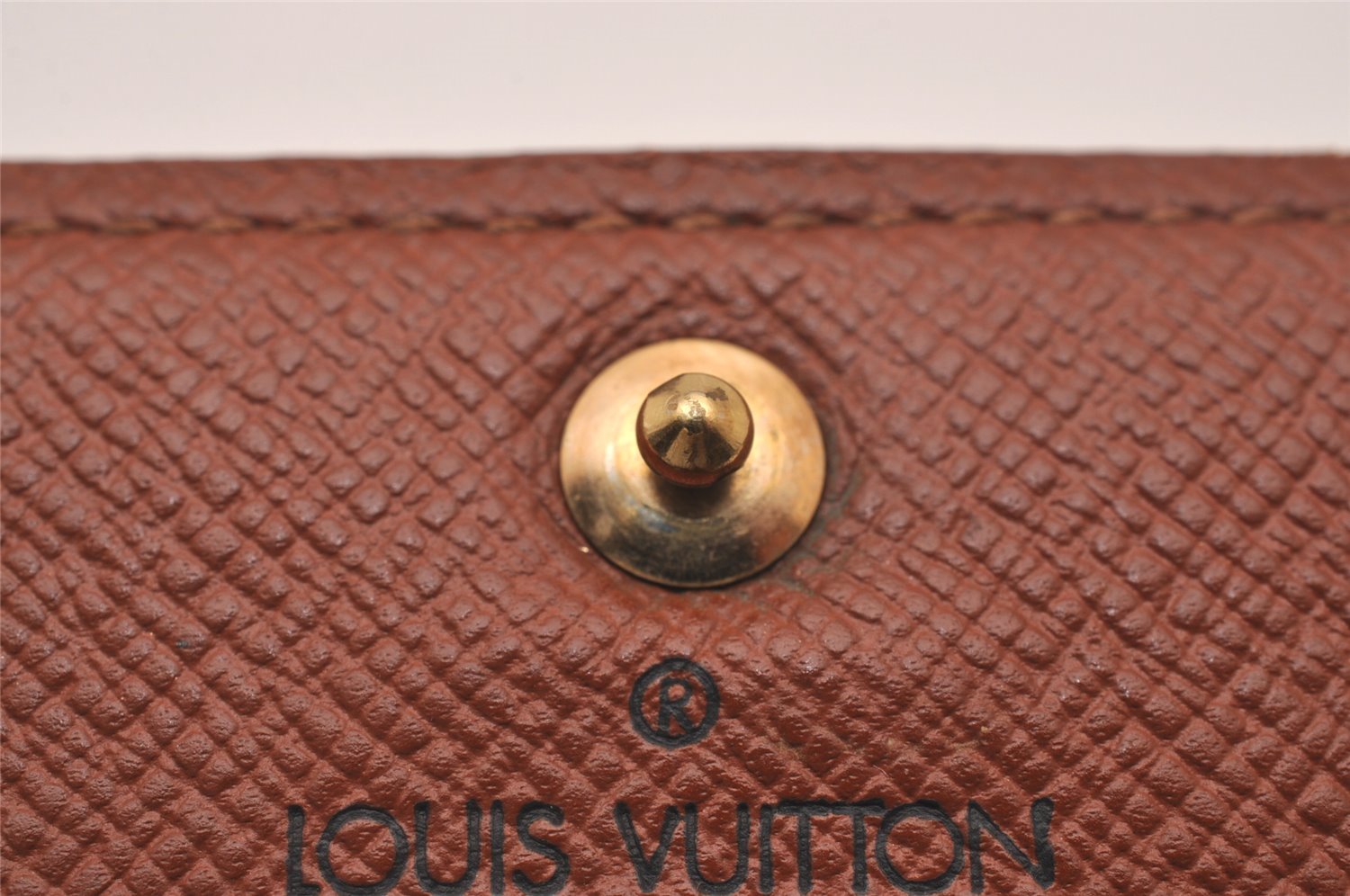 Authentic Louis Vuitton Monogram Multicles 6 Six Hooks Key Case M62630 LV 4379J
