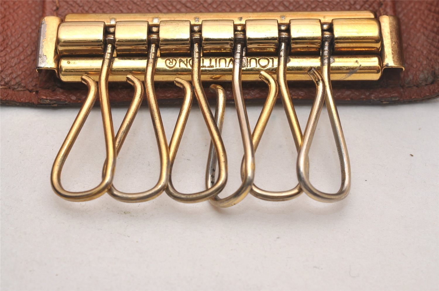 Authentic Louis Vuitton Monogram Multicles 6 Six Hooks Key Case M62630 LV 4379J