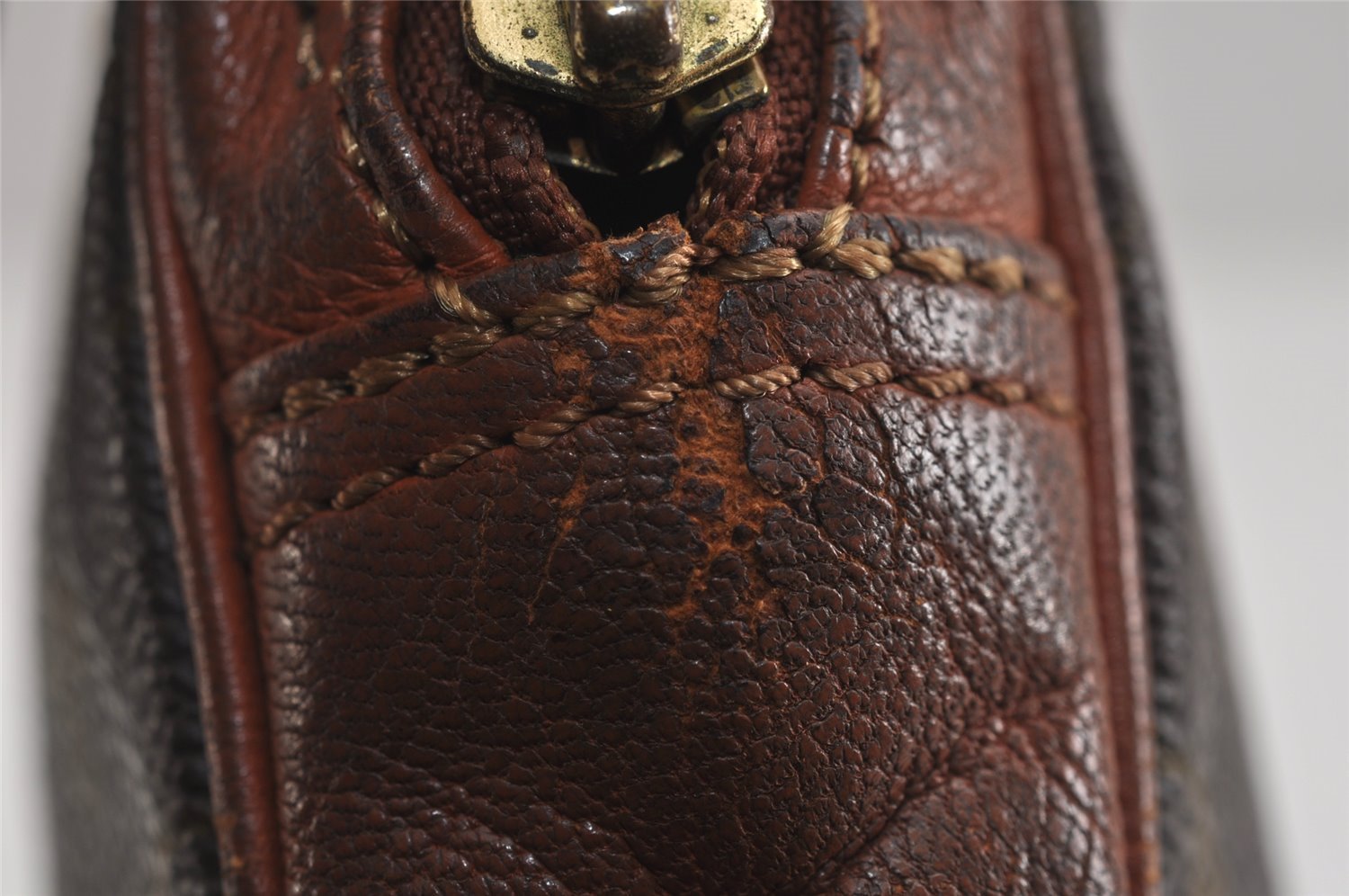 Authentic Louis Vuitton Monogram Pochette Sport Clutch Hand Bag Old Model 4405J