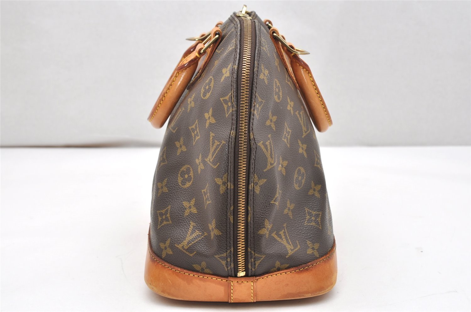 Authentic Louis Vuitton Monogram Alma Hand Bag Purse M51130 LV 4411K