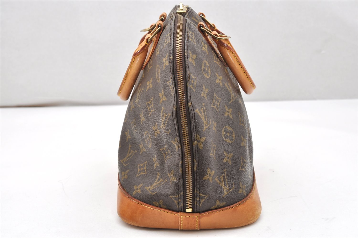Authentic Louis Vuitton Monogram Alma Hand Bag Purse M51130 LV 4411K