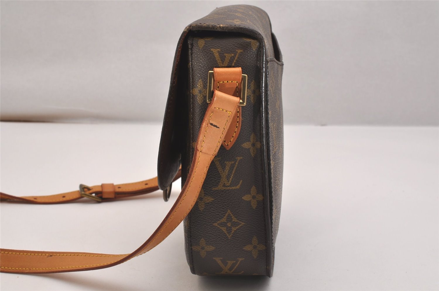 Authentic Louis Vuitton Monogram Saint Cloud GM M51242 Shoulder Cross Bag 4413J