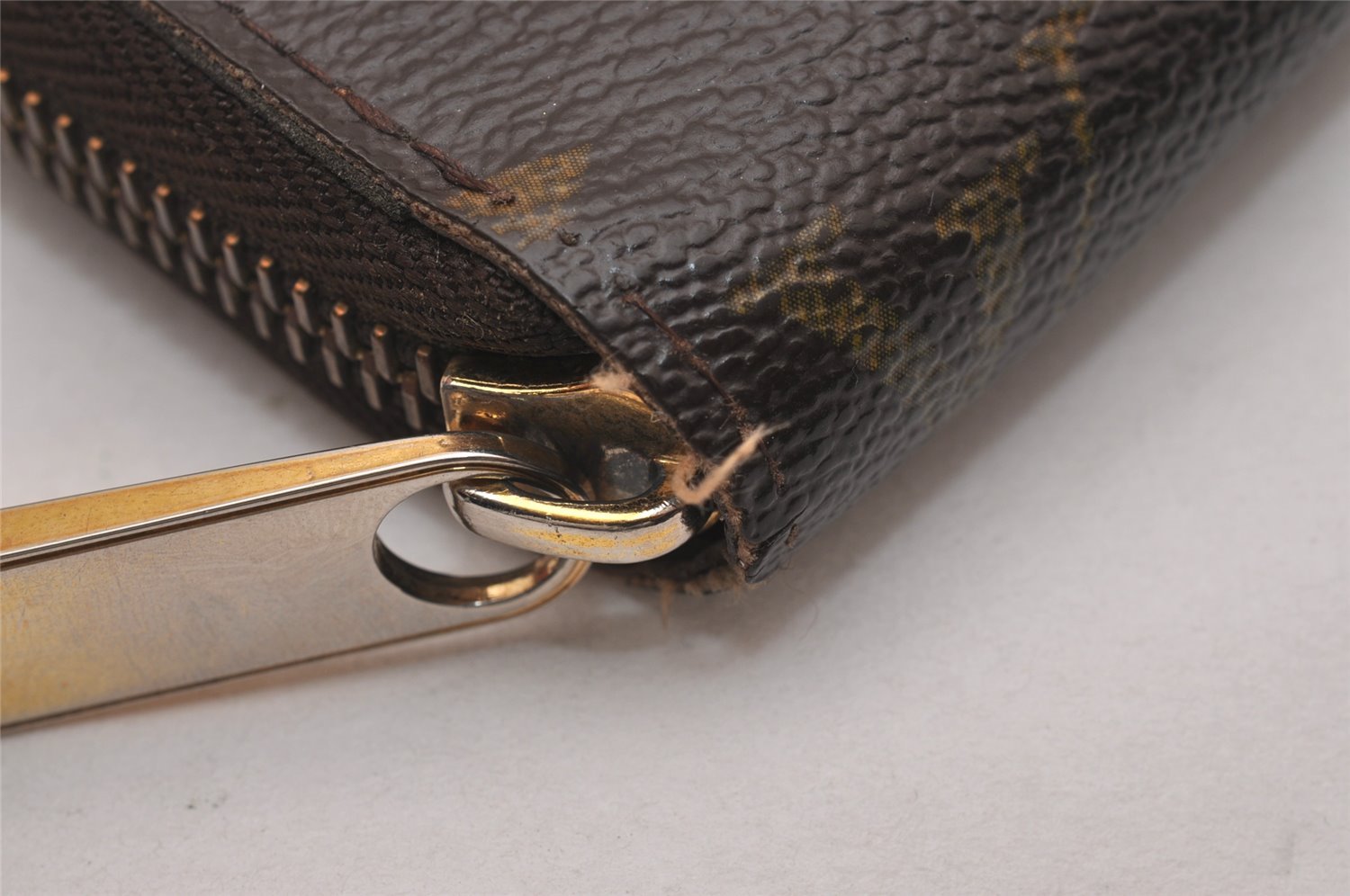 Authentic Louis Vuitton Monogram Zippy Long Wallet Purse M60017 LV 4415J