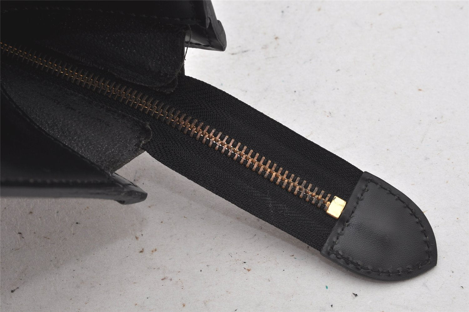 Authentic Louis Vuitton Epi Riviera Hand Bag Black M48182 LV Junk 4416K