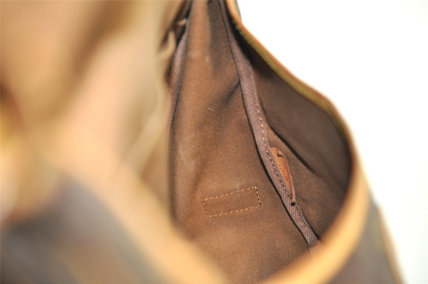 Authentic Louis Vuitton Monogram Saumur 35 Shoulder Cross Bag M42254 Junk 4419I