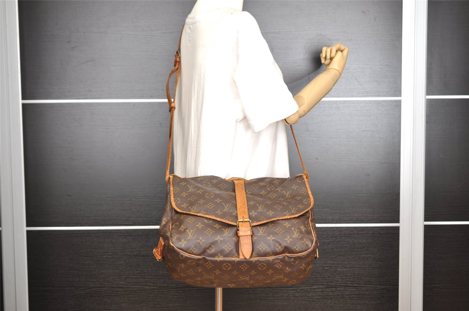 Authentic Louis Vuitton Monogram Saumur 35 Shoulder Cross Bag M42254 Junk 4419I