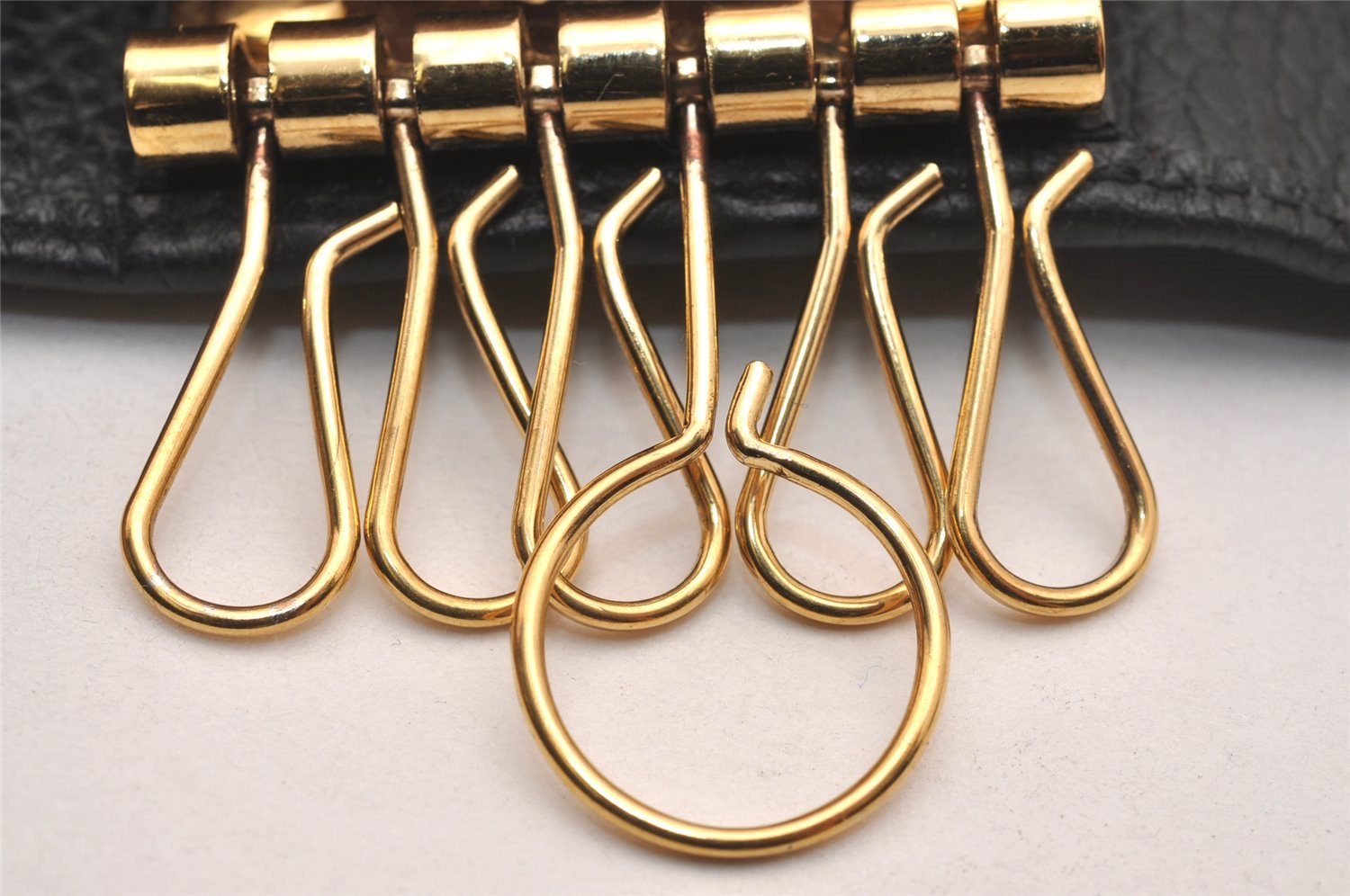 Authentic GUCCI Petite Mormont 6 Key Case Holder Leather 456118 Black 4422J