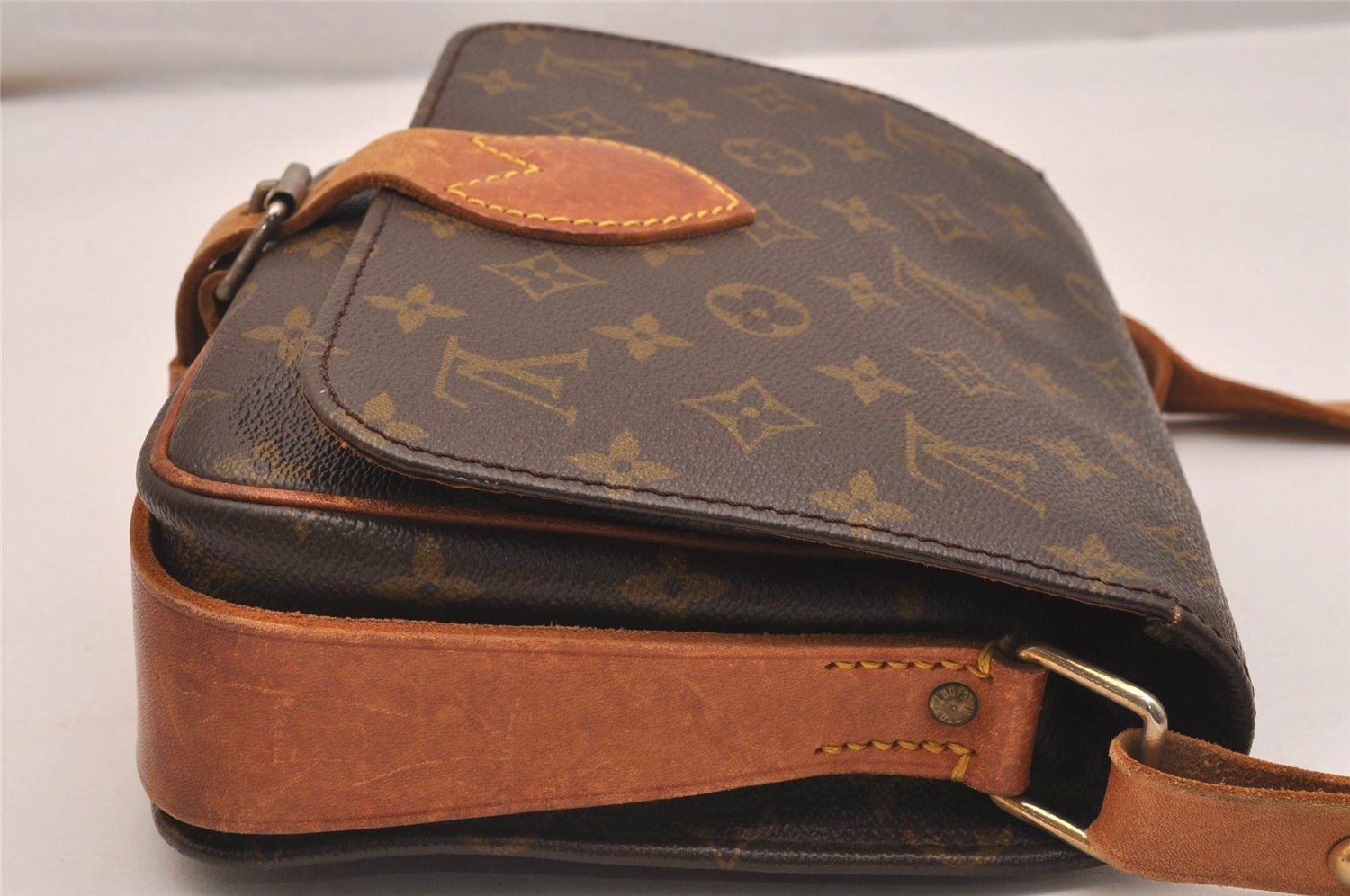 Authentic Louis Vuitton Monogram Cartouchiere MM Shoulder Bag Old Model 4424J