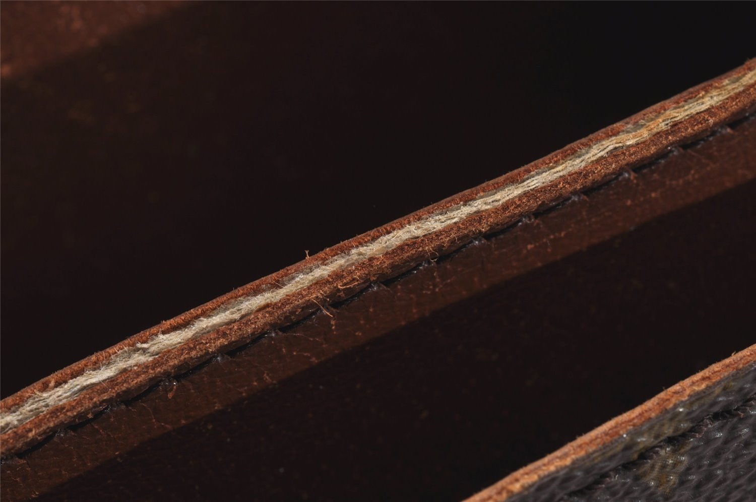 Authentic Louis Vuitton Monogram Cartouchiere MM Shoulder Bag Old Model 4424J