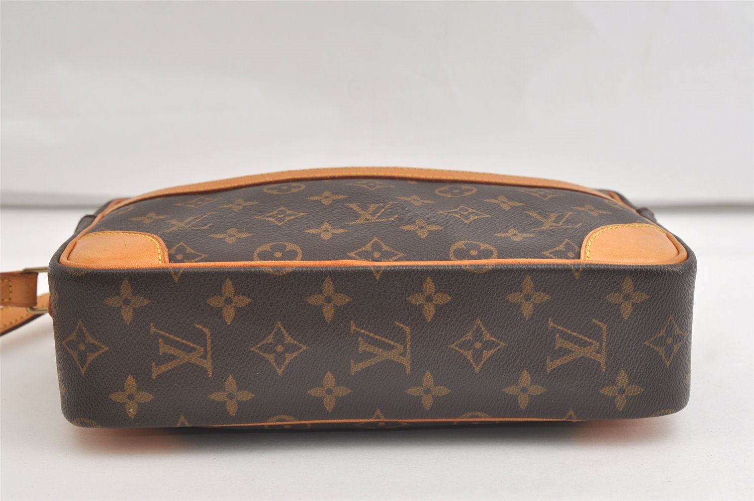 Authentic Louis Vuitton Monogram Trocadero 27 Shoulder Cross Bag M51274 LV 4425K