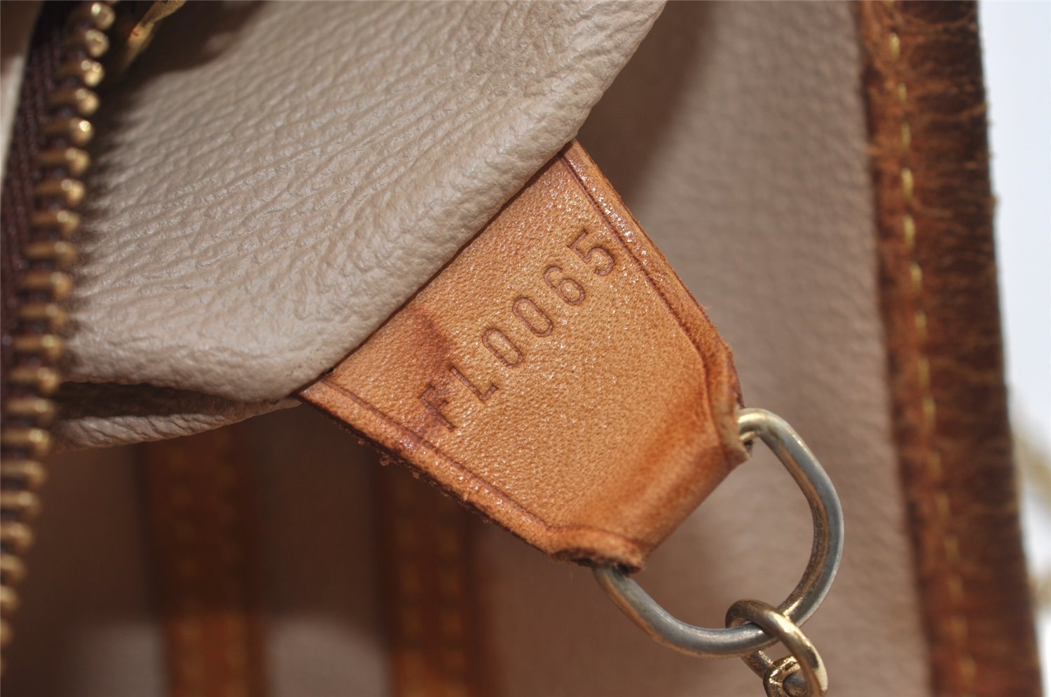 Authentic Louis Vuitton Monogram Bucket PM Shoulder Tote Bag M42238 LV 4426J