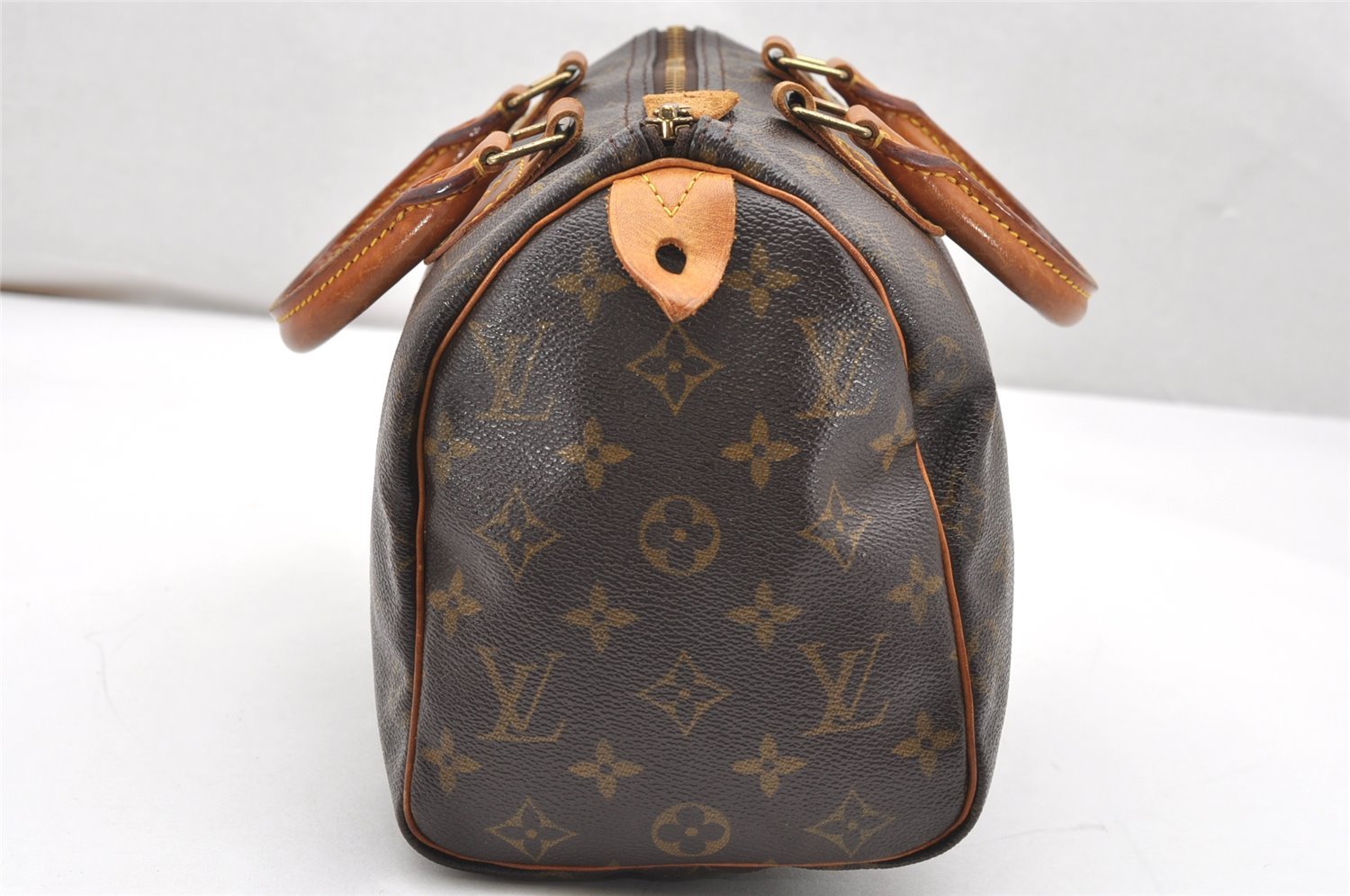 Authentic Louis Vuitton Monogram Speedy 25 Boston Hand Bag M41528 LV 4428K