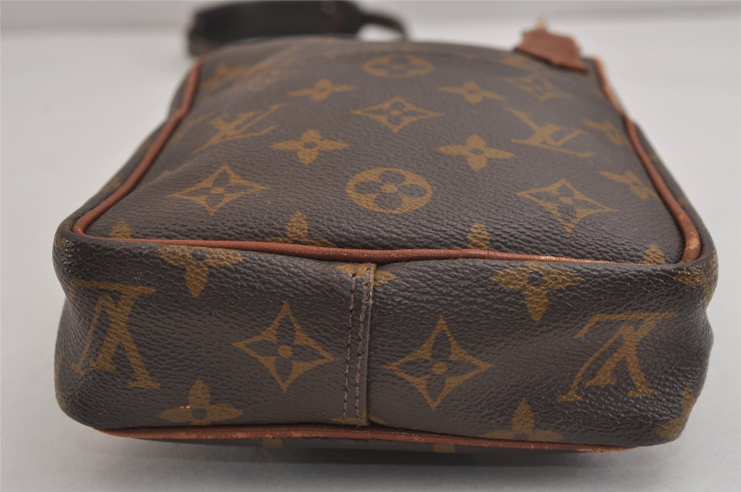 Authentic Louis Vuitton Monogram Danube Shoulder Cross Bag Old Model LV 4429J
