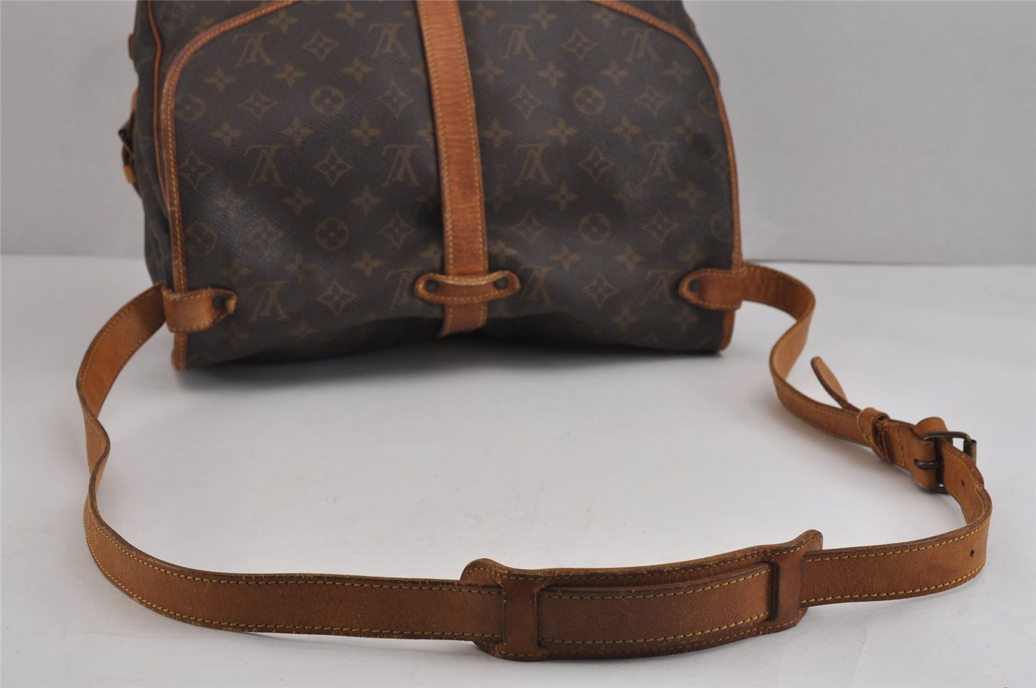 Authentic Louis Vuitton Monogram Saumur 35 Shoulder Cross Bag M42254 LV 4430J