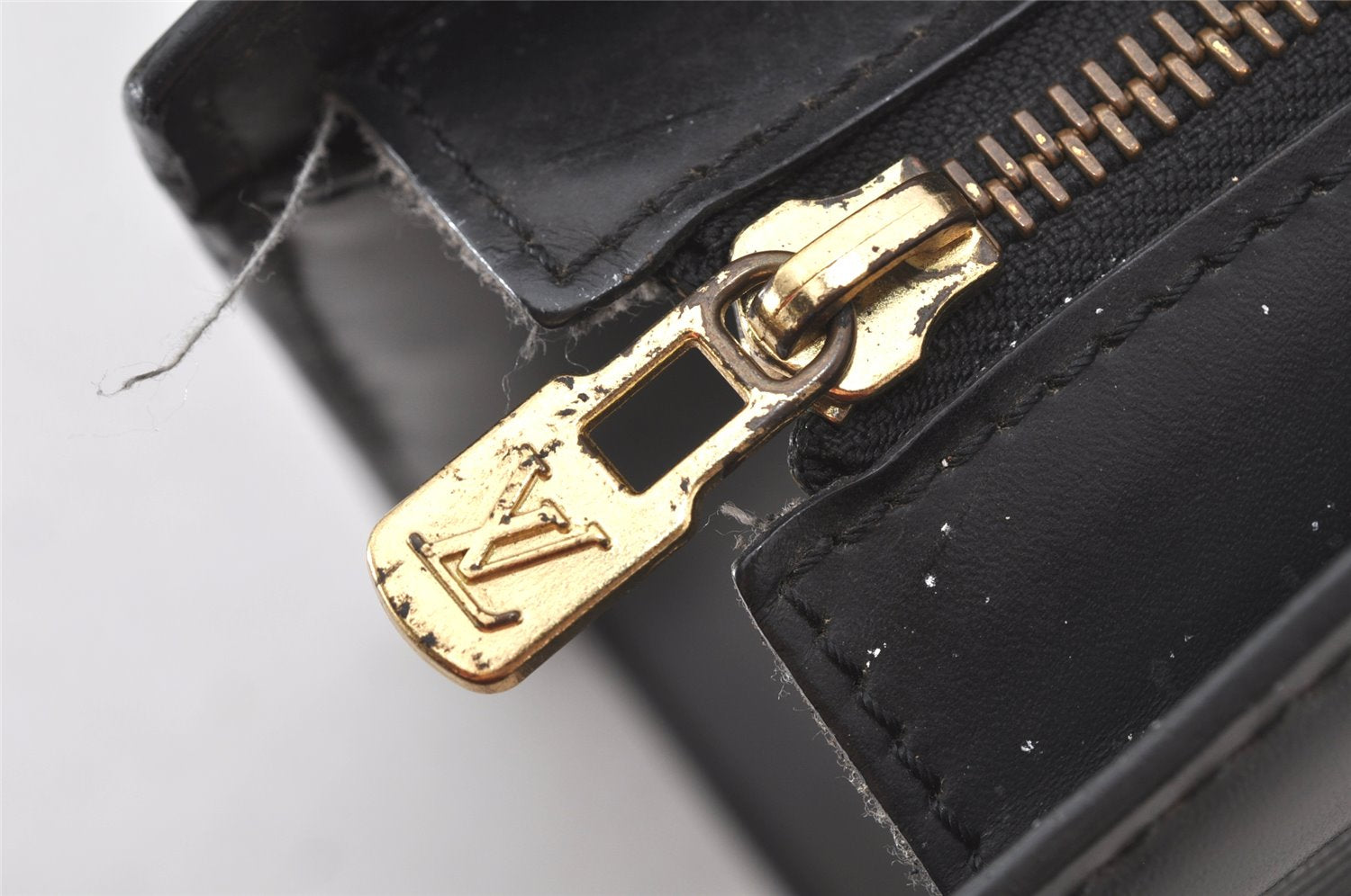 Authentic Louis Vuitton Epi Riviera Hand Bag Black M48182 LV Junk 4433K