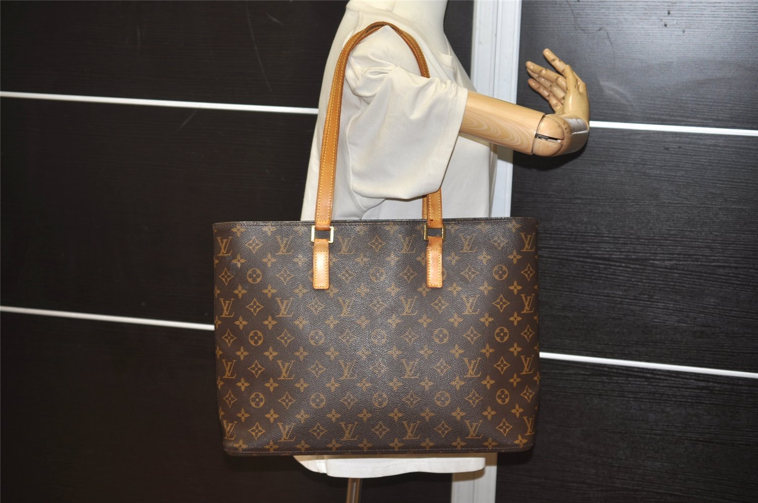Authentic Louis Vuitton Monogram Luco Shoulder Tote Bag M51155 LV Junk 4434J