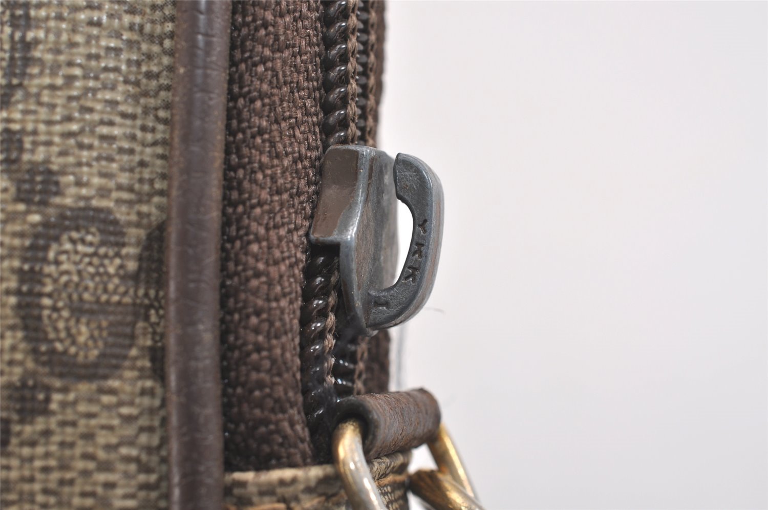 Authentic GUCCI Shoulder Cross Body Bag GG PVC Leather Brown Junk 4436J