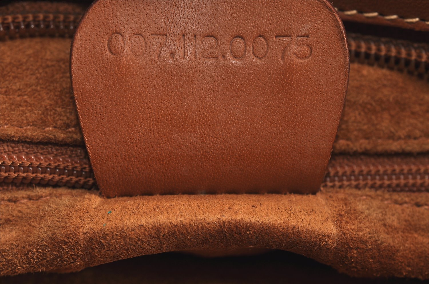 Authentic GUCCI Vintage Shoulder Cross Body Bag Purse Leather Brown 4438J