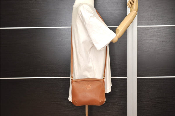 Authentic GUCCI Vintage Shoulder Cross Body Bag Purse Leather Brown 4438J