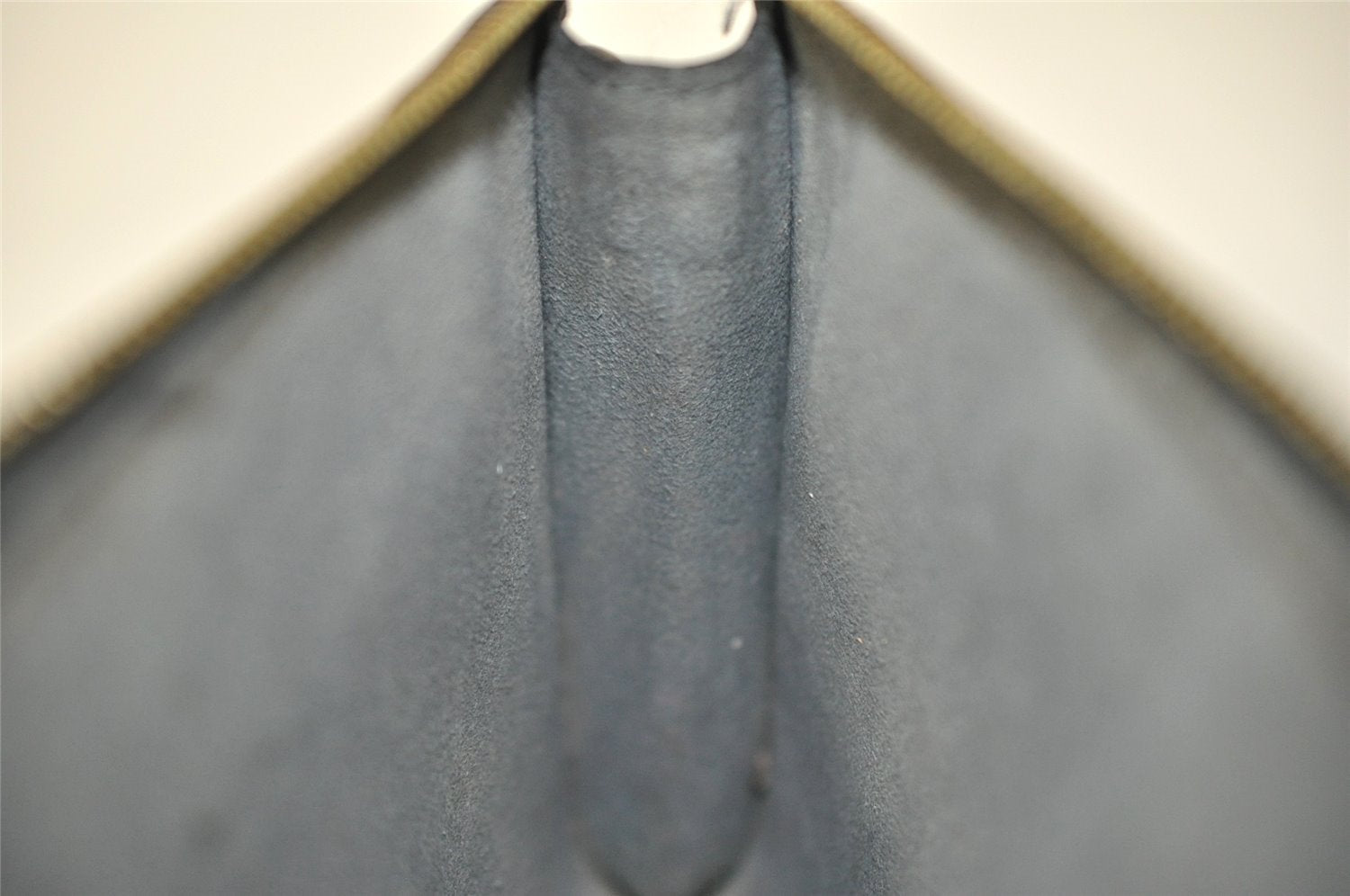 Authentic Louis Vuitton Epi Pochette Accessoires Pouch Black M52942 LV 4439I