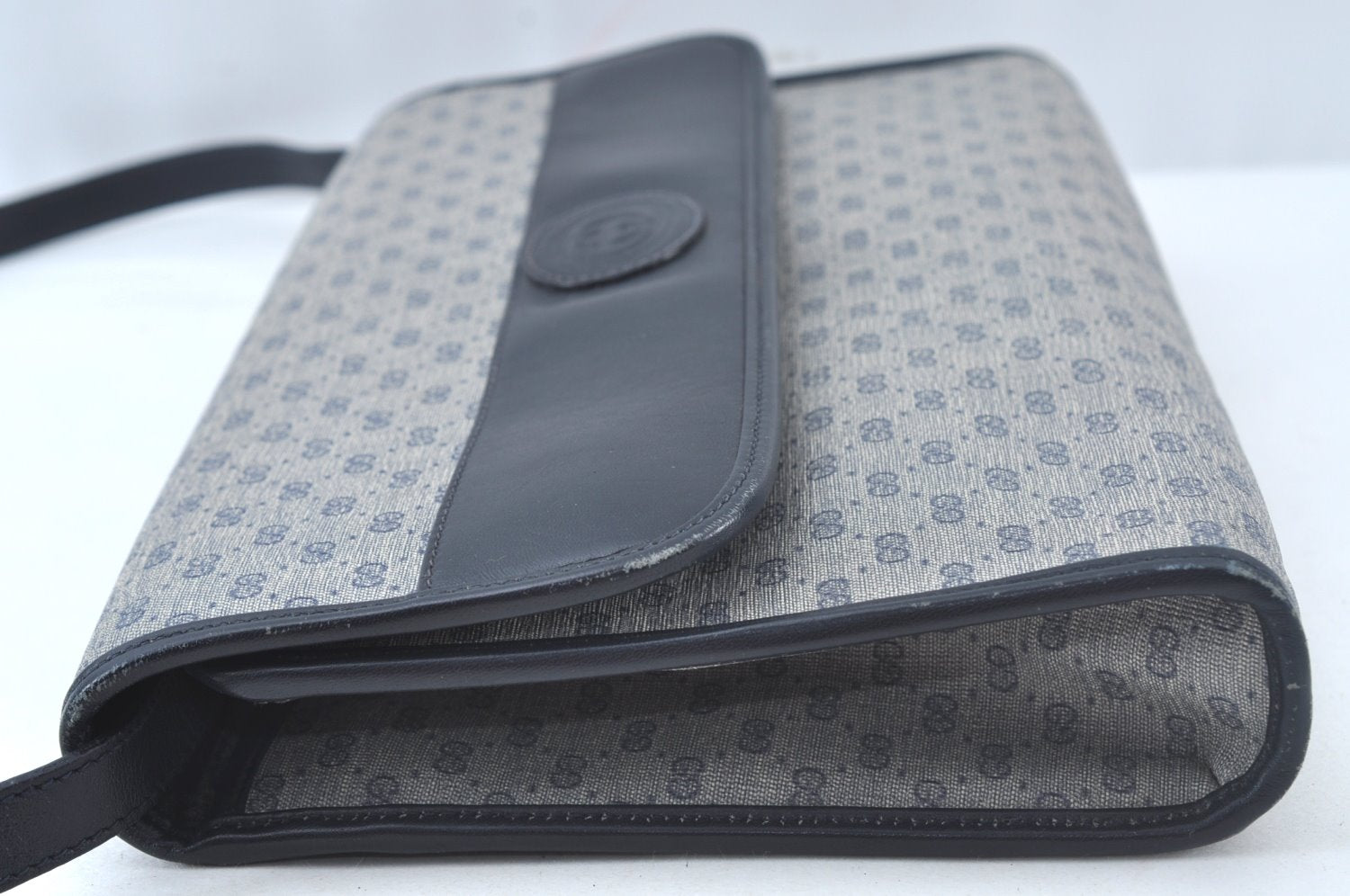 Authentic GUCCI Micro GG PVC Leather Shoulder Cross Bag Navy Blue Junk 4439J