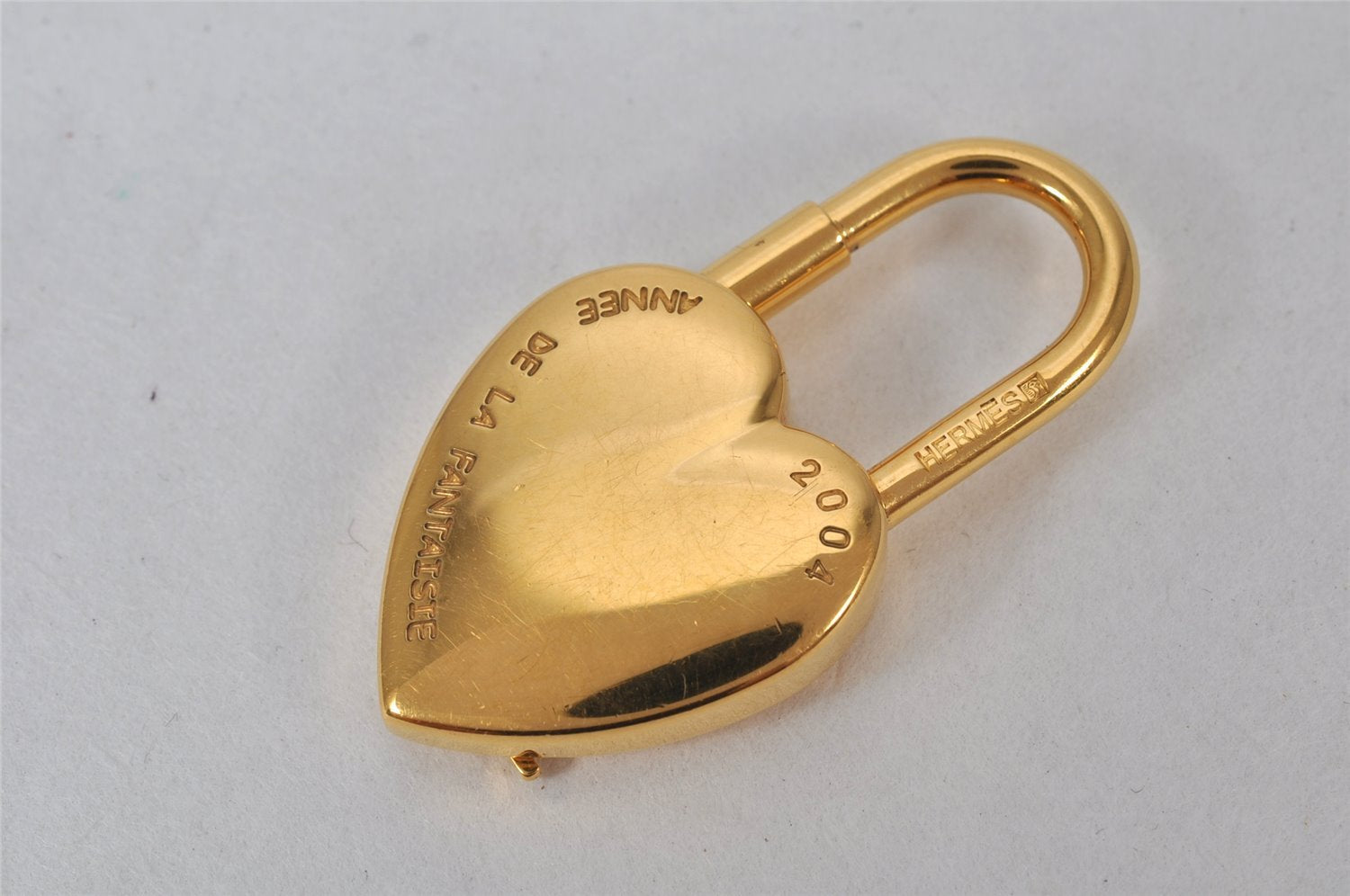 Authentic HERMES Cadena Padlock Le fantasie Heart Gold Plating Junk 4439K