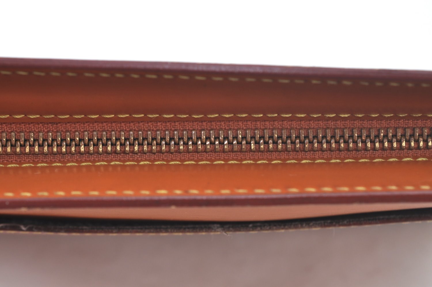 Authentic Louis Vuitton Epi Pochette Homme Clutch Hand Bag Brown M52528 LV 4440I