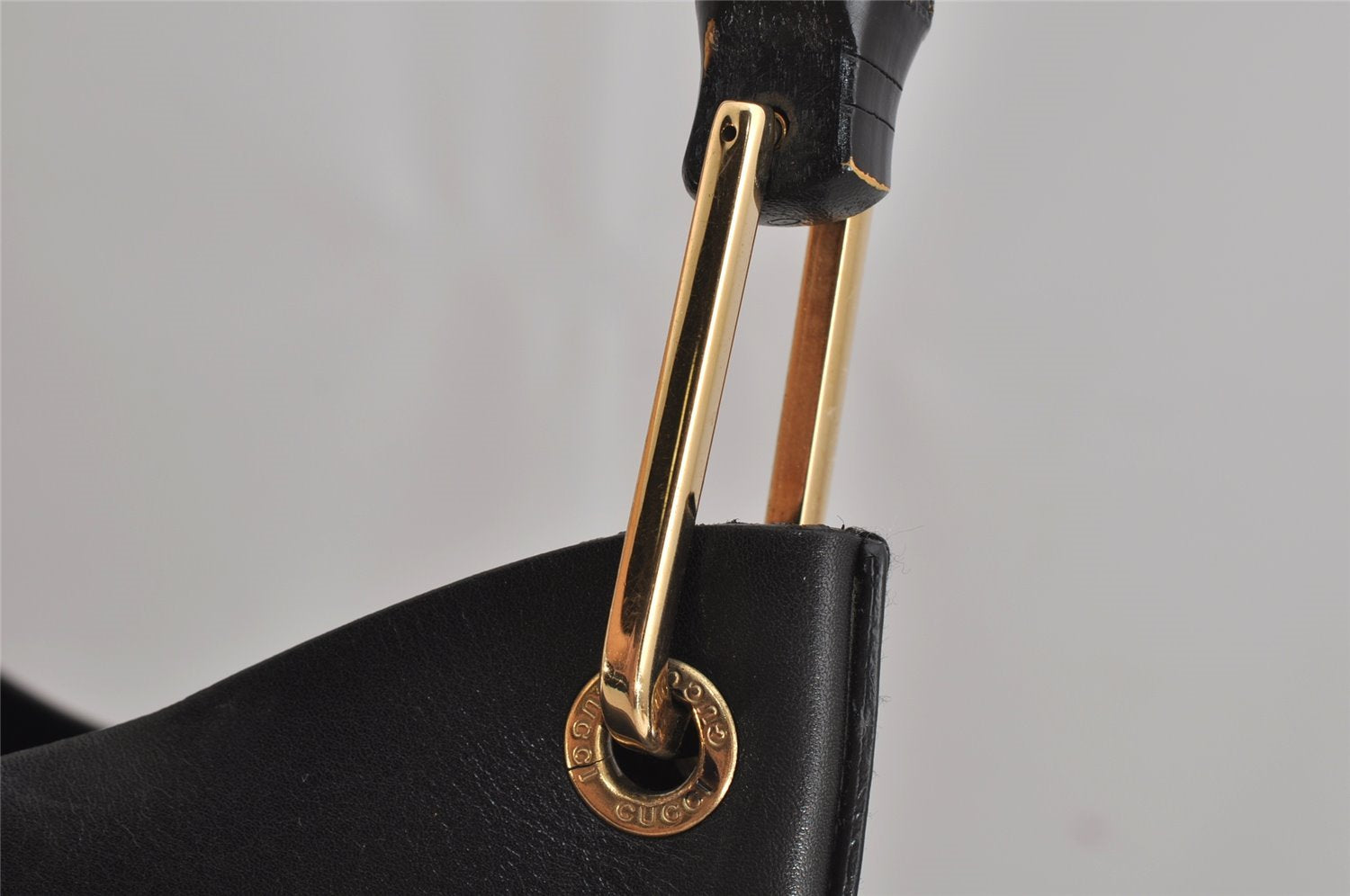 Authentic GUCCI Vintage Bamboo Shoulder Hand Bag Purse Leather Black 4440J