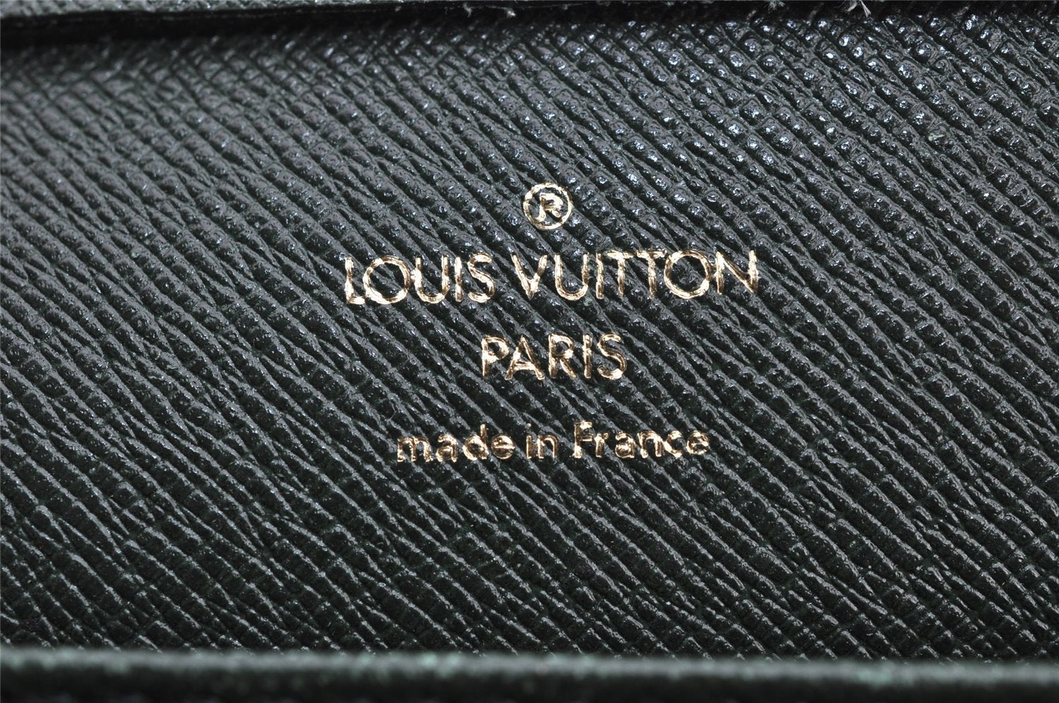 Authentic Louis Vuitton Taiga Baikal Clutch Bag Green M30184 LV 4442I