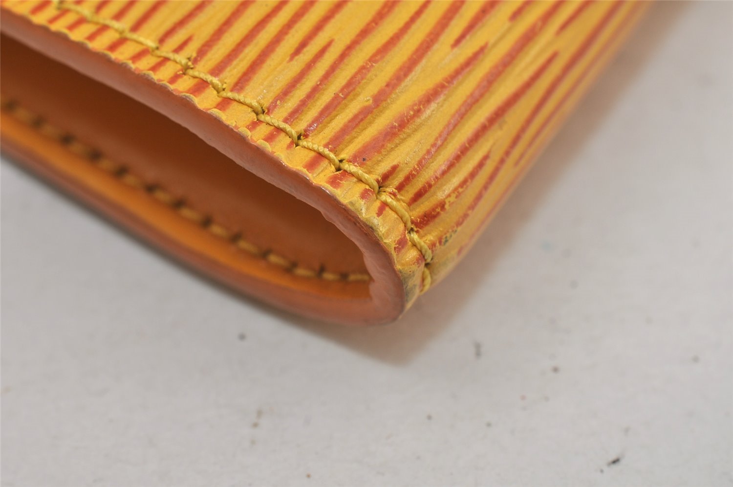 Authentic Louis Vuitton Epi Pochette Accessoires Pouch Yellow M52959 Junk 4444K