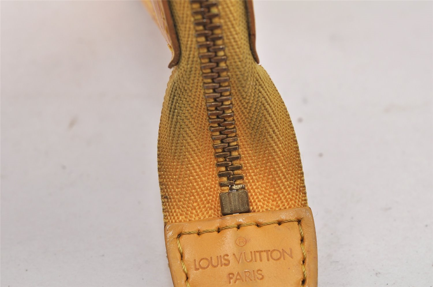 Authentic Louis Vuitton Epi Pochette Accessoires Pouch Yellow M52959 Junk 4444K