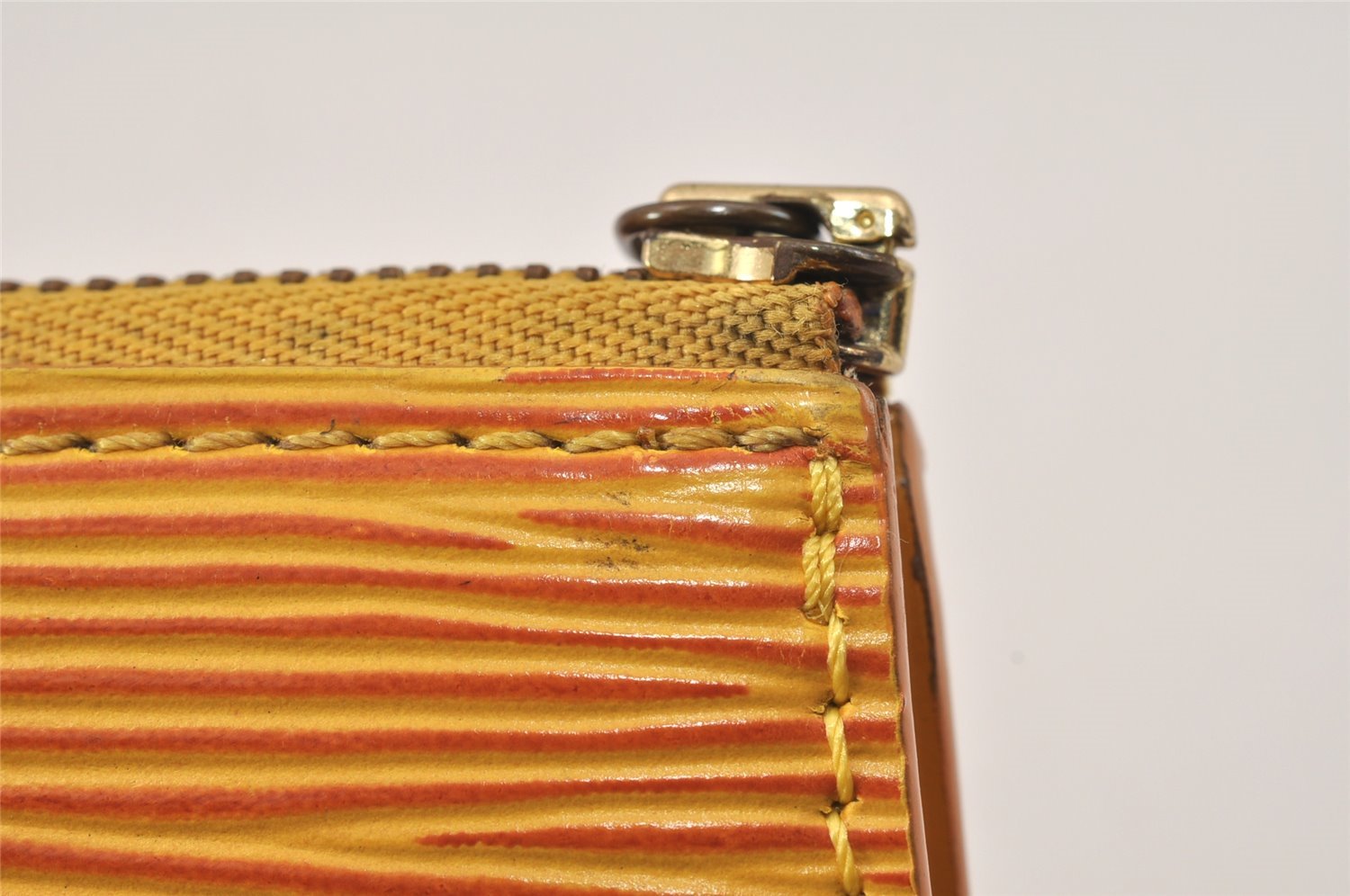 Authentic Louis Vuitton Epi Pochette Accessoires Pouch Yellow M52959 Junk 4444K