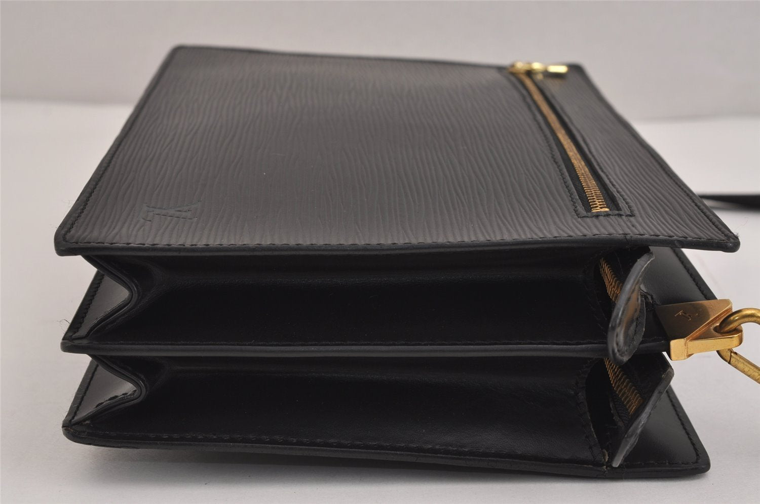 Authentic Louis Vuitton Epi Enghien 2Way Shoulder Clutch Bag M52112 Black 4445J