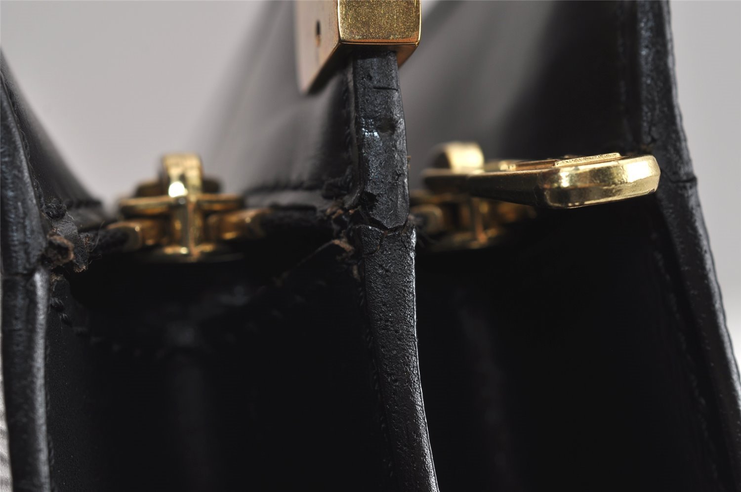 Authentic Louis Vuitton Epi Enghien 2Way Shoulder Clutch Bag M52112 Black 4445J