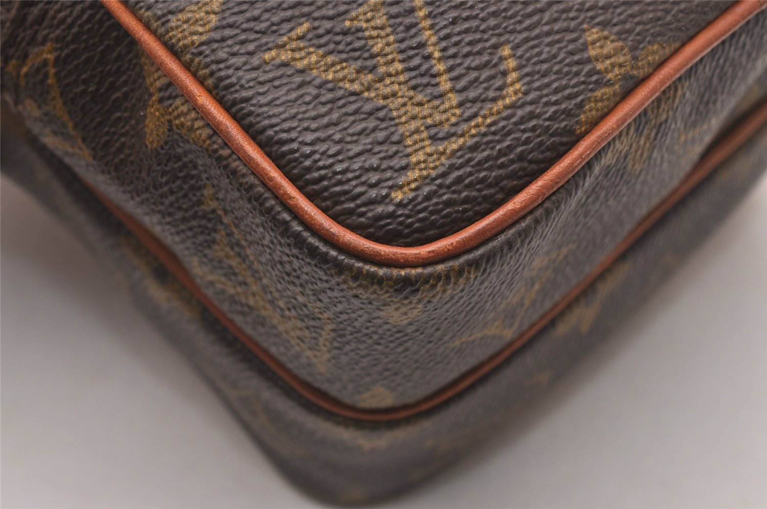 Authentic Louis Vuitton Monogram Mini Amazone Shoulder Cross Bag M45238 LV 4446J