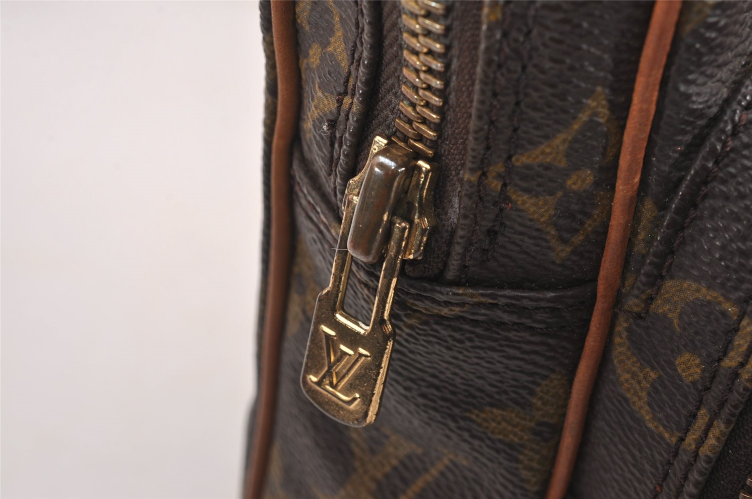 Authentic Louis Vuitton Monogram Mini Amazone Shoulder Cross Bag M45238 LV 4446J