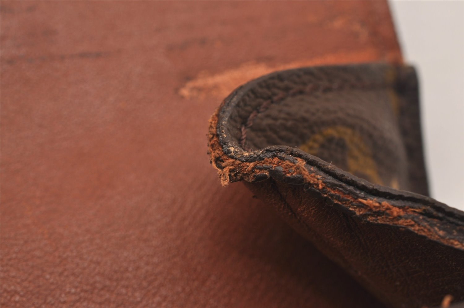 Authentic Louis Vuitton Monogram Saint Cloud MM M51243 Shoulder Cross Bag 4447J