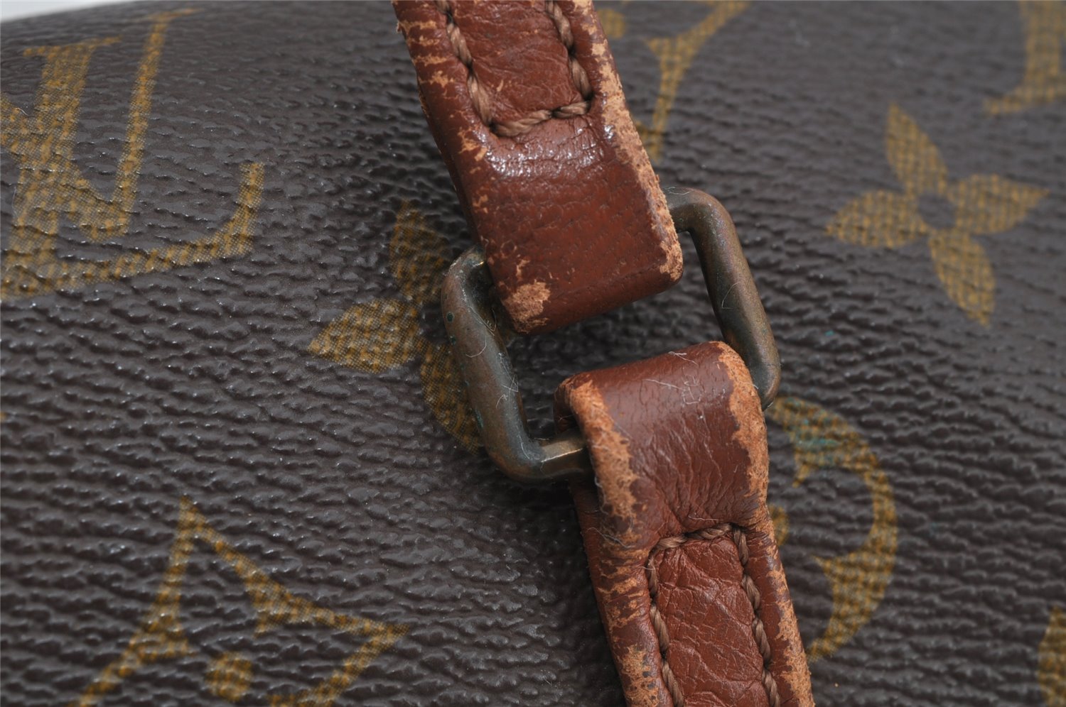 Authentic Louis Vuitton Monogram Papillon 26 Hand Bag Old Model LV 4448J