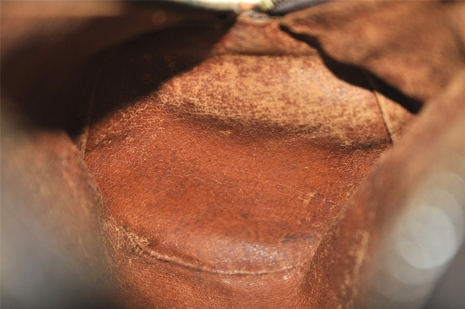 Authentic Louis Vuitton Monogram Papillon 26 Hand Bag Old Model LV 4448J