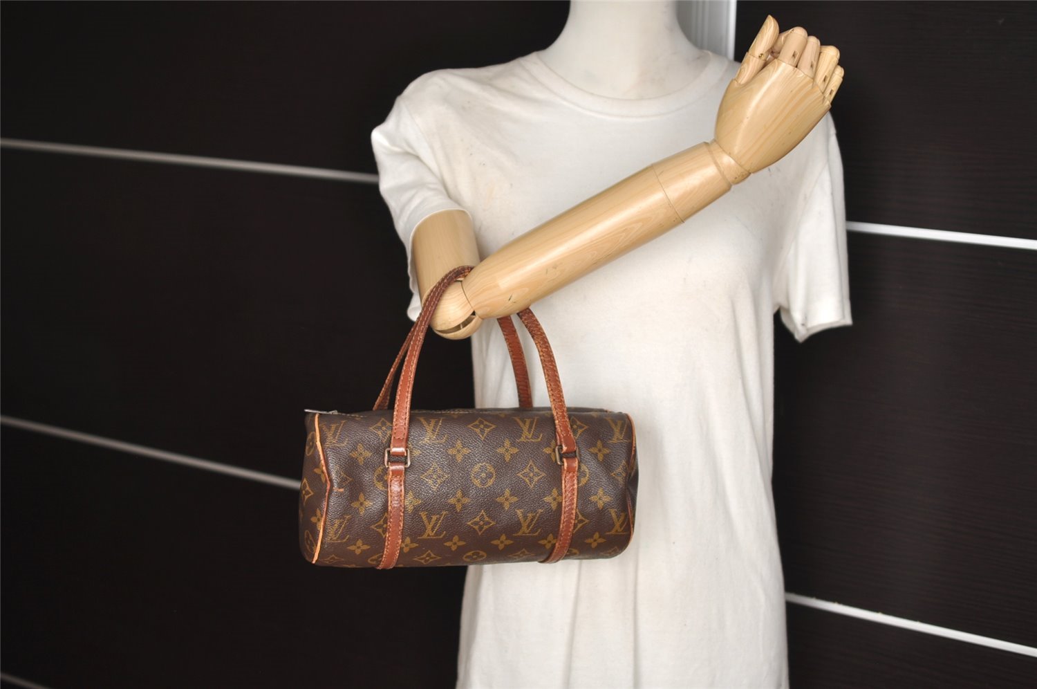 Authentic Louis Vuitton Monogram Papillon 26 Hand Bag Old Model LV 4448J