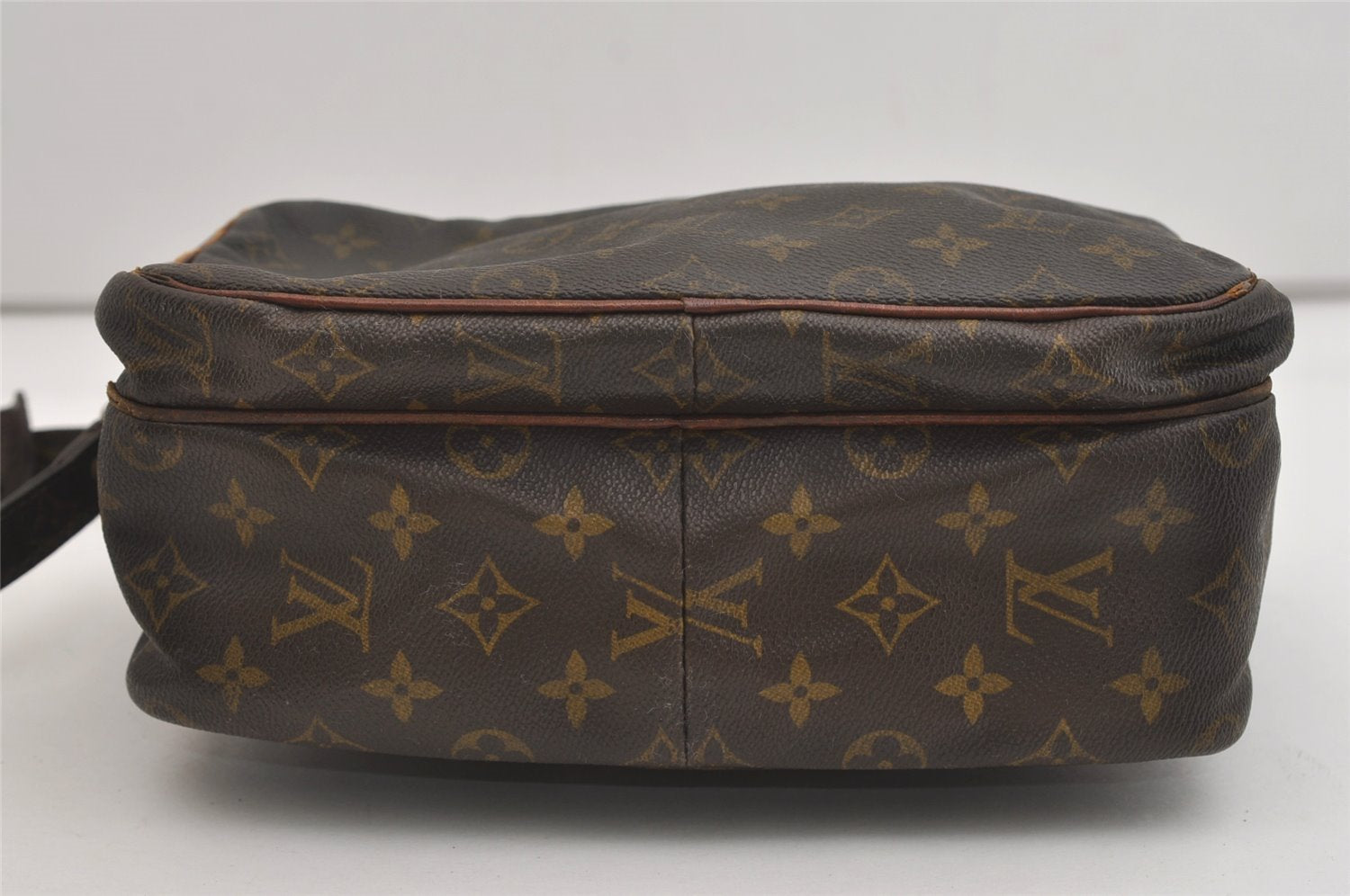 Authentic Louis Vuitton Monogram Nile Shoulder Cross Bag Old Model Junk 4449J