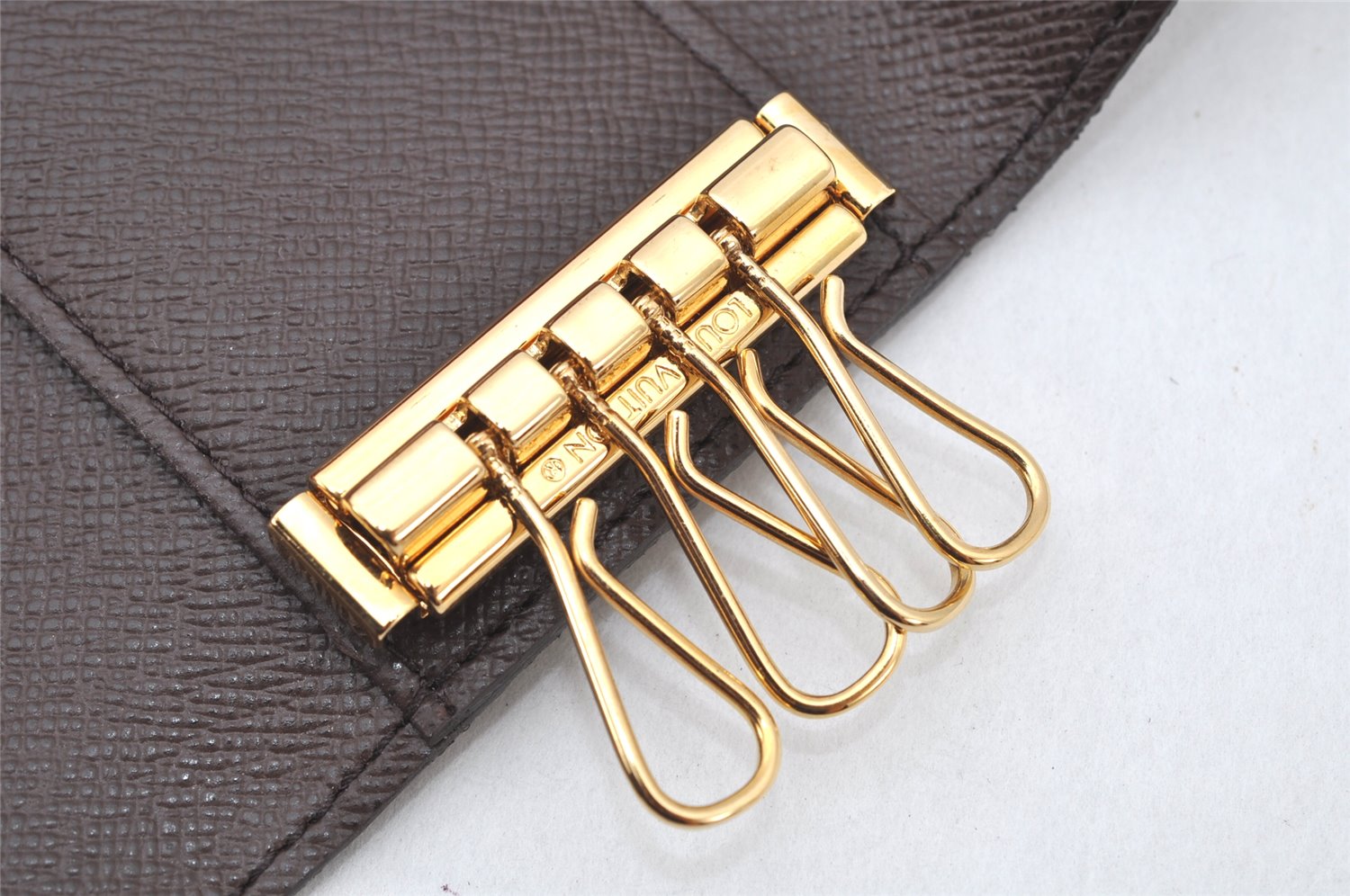 Authentic Louis Vuitton Damier Multicles 4 Key Case Holder N62631 LV Box 4449K