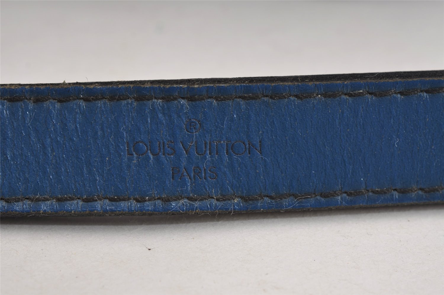 Authentic Louis Vuitton Epi Noe Shoulder Drawstring Bag Blue M44005 LV 4455J