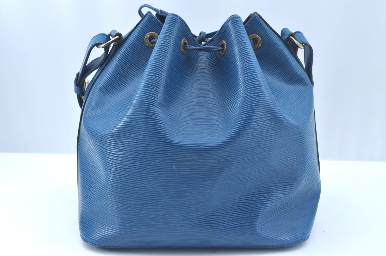 Authentic Louis Vuitton Epi Petit Noe Shoulder Drawstring Bag M44105 Blue 4457I